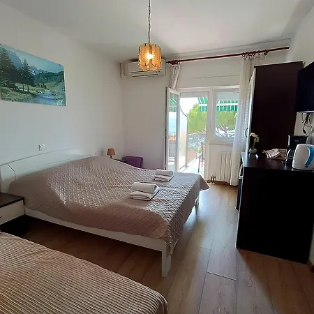 Blue Sky Apartman *